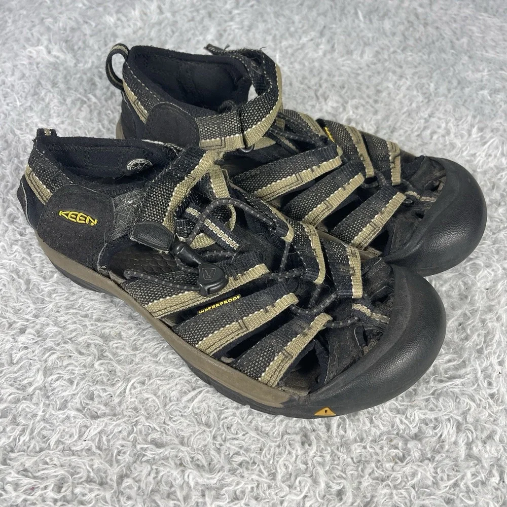 Keen Newport H2 Water Trail Shoes/Sandals Youth Kid's Size 3 Black Brown